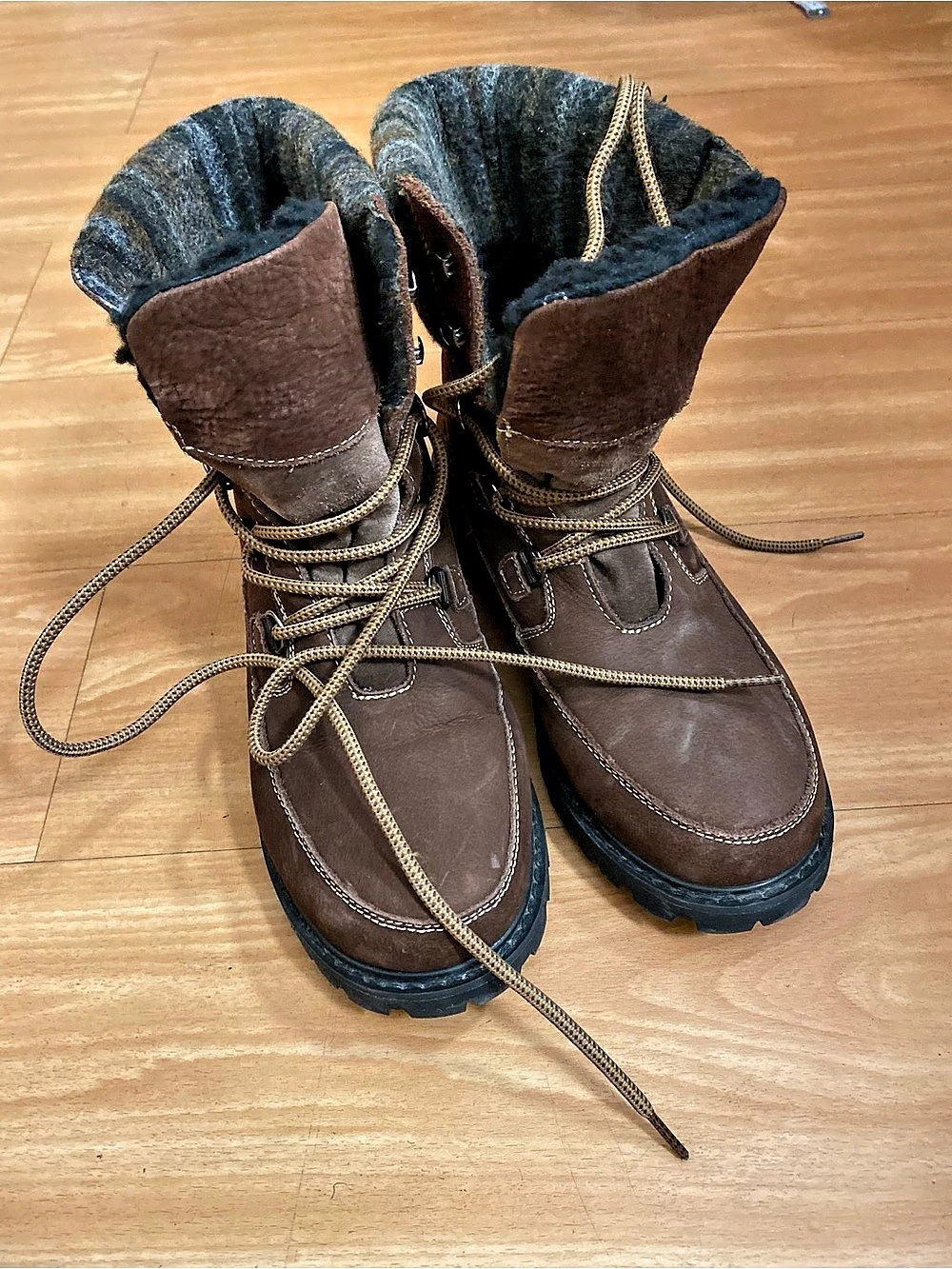 Barbo Leslie Brown Winter Boots Flip-Out Ice Cleats Size 9
